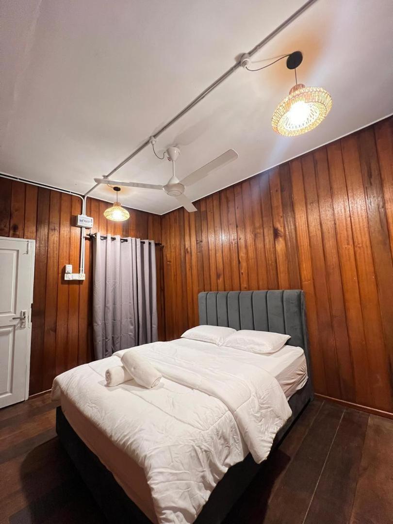 Kayangan Crystal Chalet Kampung Kuala Besut Dış mekan fotoğraf
